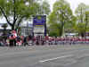 02Parade.jpg (302351 Byte)